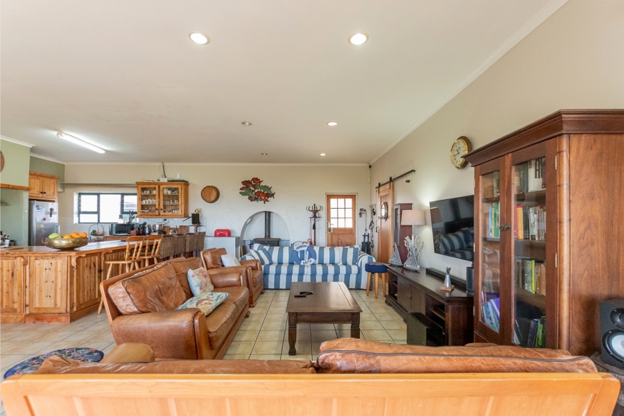 5 Bedroom Property for Sale in Duyker Eiland Western Cape